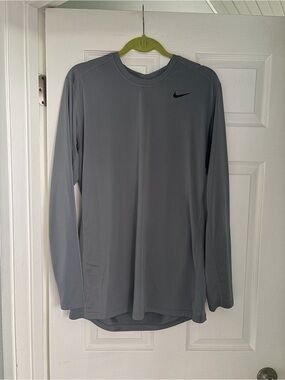 Nike Dri-FIT Long Sleeve Tee Light Gray Men’s Large